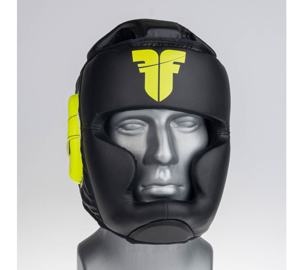 Casco de combate para sparring, color negro y amarillo neón