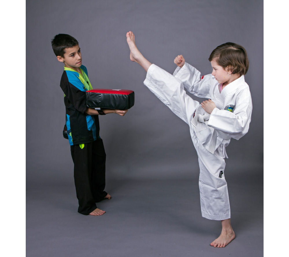 PROTECTORES PARA PATADAS PARA NIÑOS Fighter - rojo/negro, FKLT0003