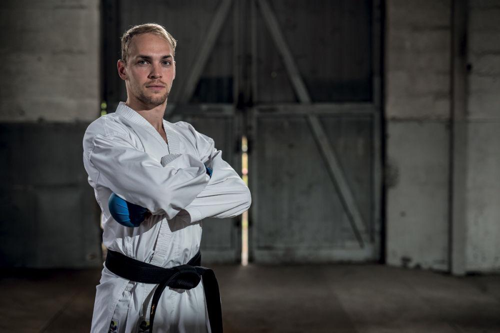 Puño protector de karate “TSUKI” con pulgar (aprobado por la WKF) - 238 