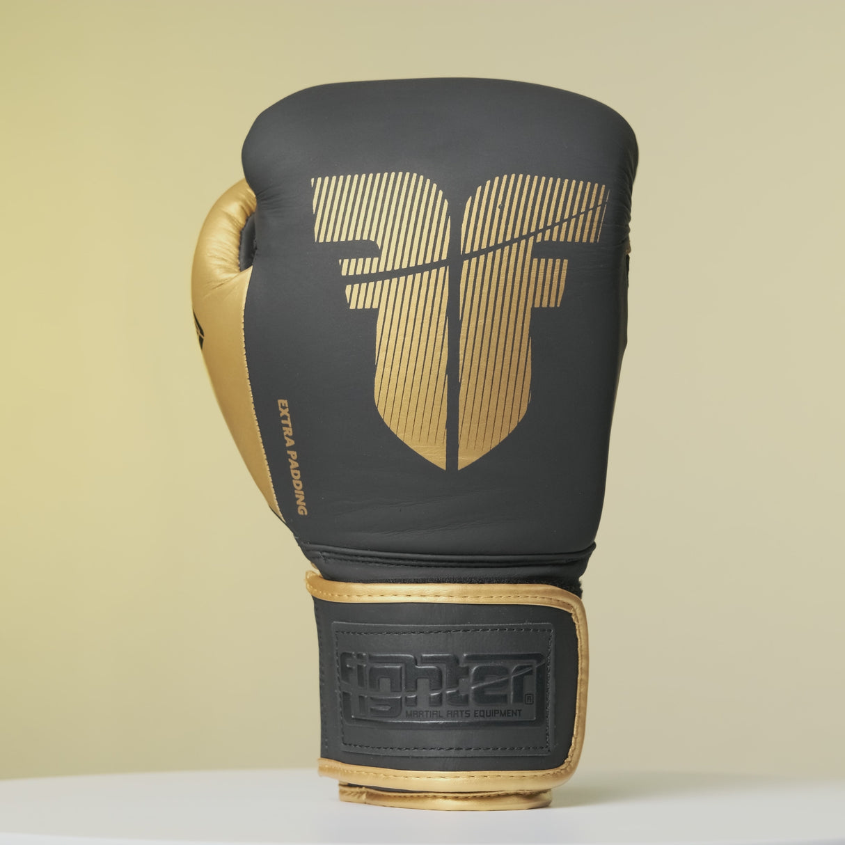 Guantes de boxeo de ajuste seguro Fighter - negro/dorado