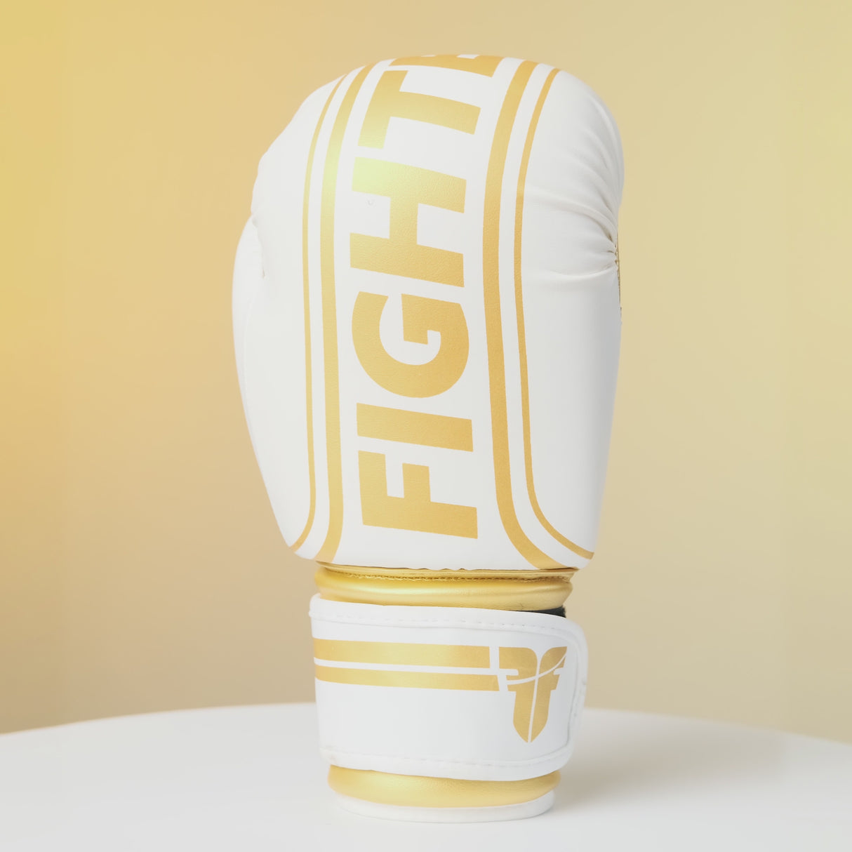 Guantes de boxeo Fighter Basic Stripe - blanco/dorado